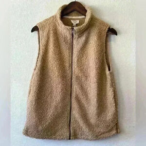 NWT Umgee Women’s Sz M Tan High Pile Zip Front Vest Teddy Bear Comfy